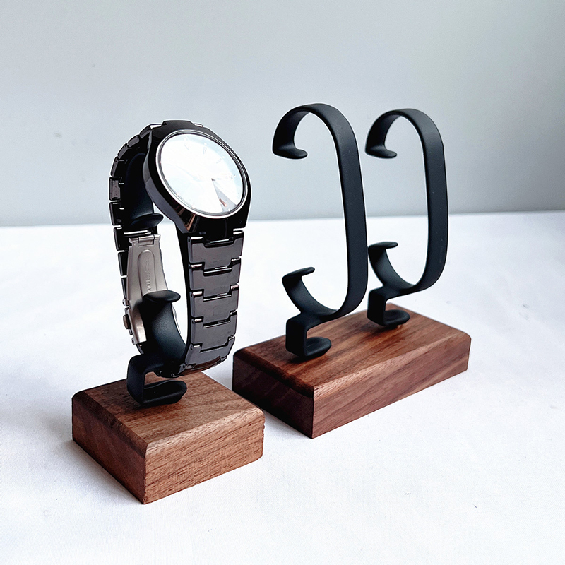 Houten C-vormige sieradenstand - Jewelry And Watches Inc recensie en prijs