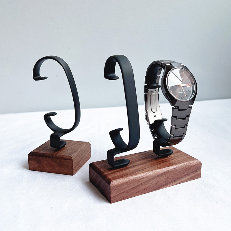 Houten C-vormige horlogehouder - Jewelry And Watches Inc recensie en prijs